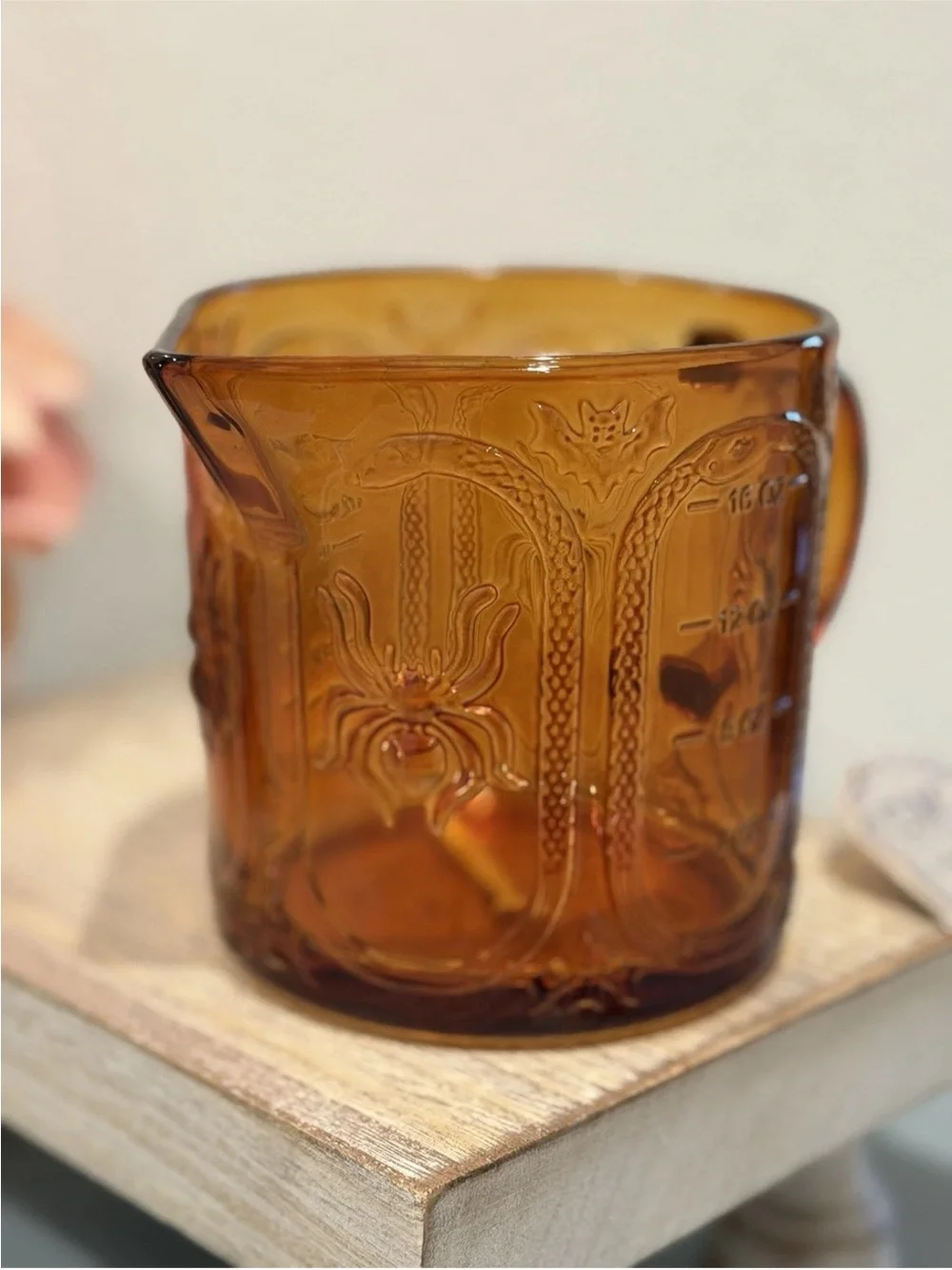 CWC Cook With Color Amber Halloween Glass Measuring Cup 16oz~2 Cups Spiders/bats